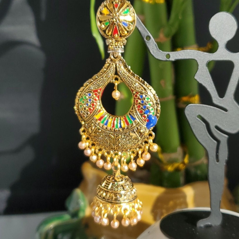 Fancy Earring - Picture 2 of 3
